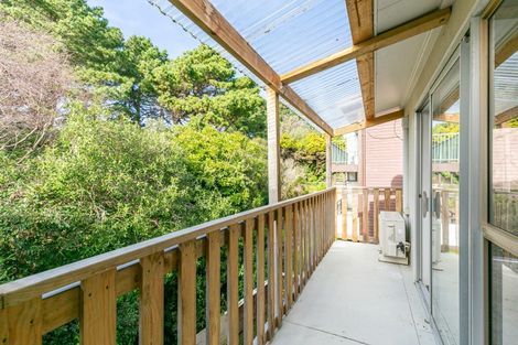 Photo of property in 15b Caesars Place, Churton Park, Wellington, 6037