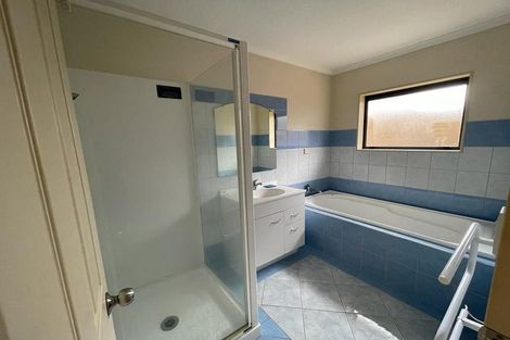 Photo of property in 648 Massey Road, Mangere, Auckland, 2022