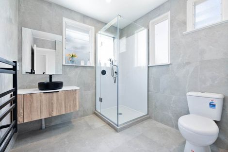 Photo of property in 49g Lancaster Road, Beach Haven, Auckland, 0626