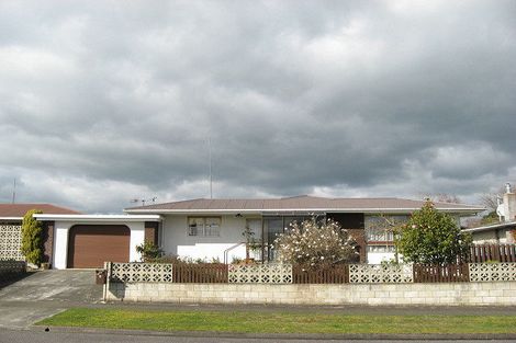 Photo of property in 1 Mount View Place, Waipukurau, 4200