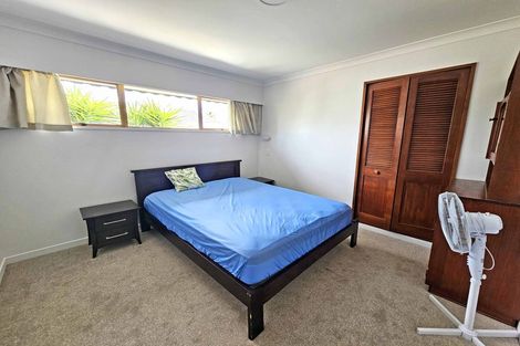 Photo of property in 9 Gilbass Avenue, Hamilton Lake, Hamilton, 3204