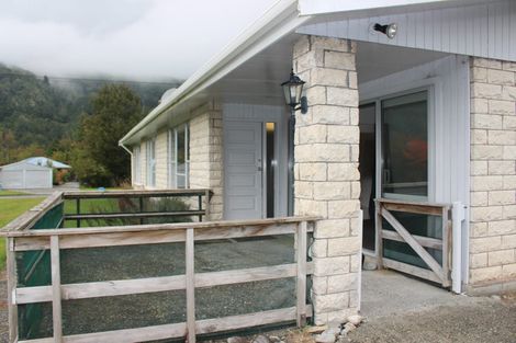 Photo of property in 1 Nile Street, Taylorville, Greymouth, 7805