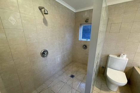 Photo of property in 25 Bradbury Road, Botany Downs, Auckland, 2010