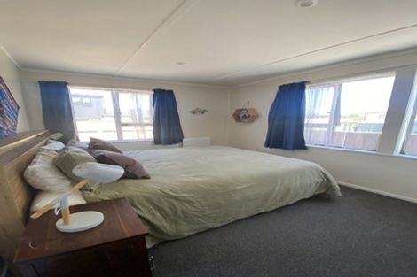 Photo of property in 36 Reynolds Street, Taita, Lower Hutt, 5011