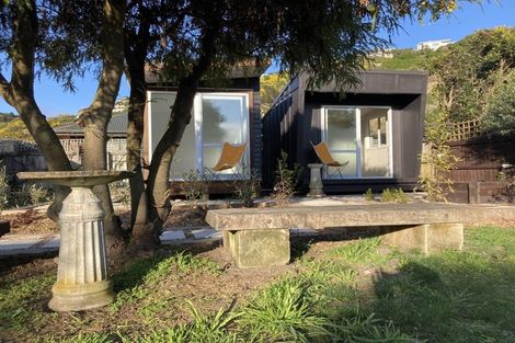 Photo of property in 10 Taupata Street, Redcliffs, Christchurch, 8081