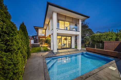 Photo of property in 62 Straven Road, Fendalton, Christchurch, 8014