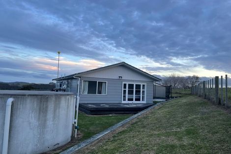 Photo of property in 303 Heatley Road, Whakapirau, Maungaturoto, 0583