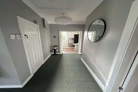 Photo of property in 10 Helen Street, Brooklyn, Wellington, 6021