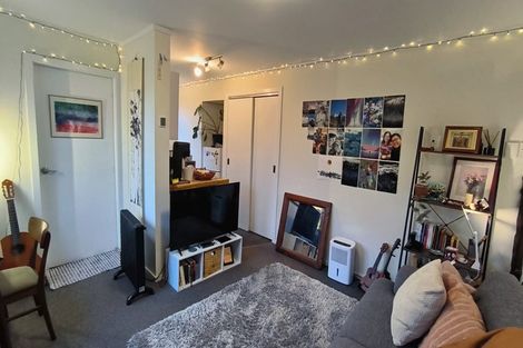 Photo of property in 62 Severn Street, Island Bay, Wellington, 6023