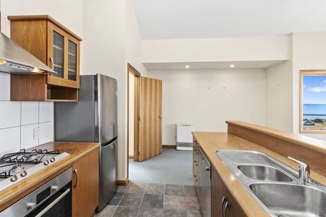 Photo of property in 441 The Esplanade, Island Bay, Wellington, 6023