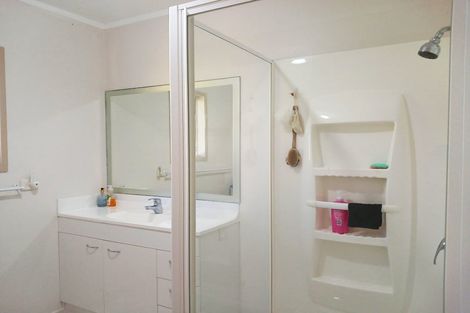 Photo of property in 11 Ocean View Road, Cable Bay, 0420