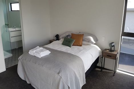 Photo of property in 1/176 Edgeware Road, Edgeware, Christchurch, 8013