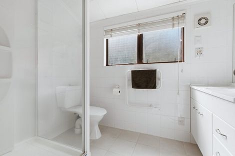 Photo of property in 1/16 Isobel Street, Acacia Bay, Taupo, 3330