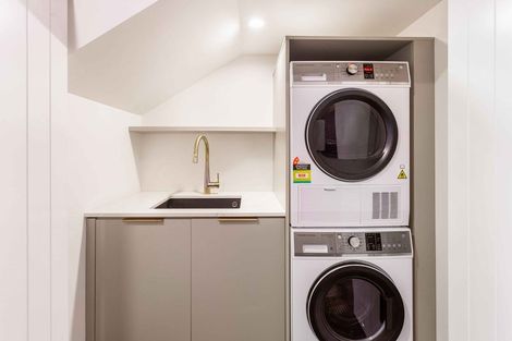 Photo of property in 12 Stockade View Lane, Howick, Auckland, 2014