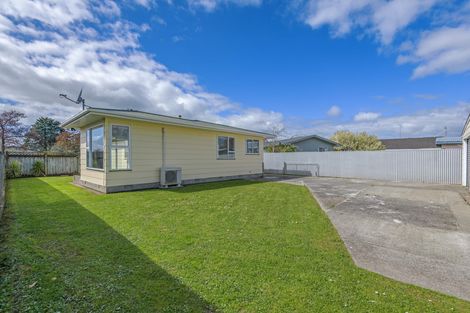 Photo of property in 18 Acacia Street, Kelvin Grove, Palmerston North, 4414