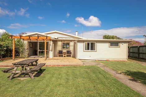 Photo of property in 6 Shelswell Street, Westport, 7825