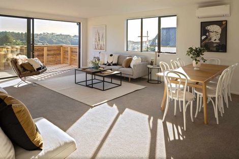 Photo of property in 33 Oakum Road, Whitby, Porirua, 5024