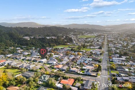 Photo of property in 16 Poppy Watts Grove, Stokes Valley, Lower Hutt, 5019
