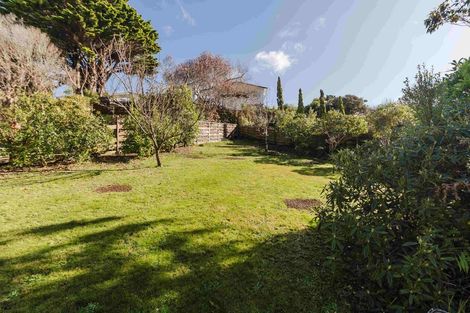Photo of property in 28 Caesars Place, Churton Park, Wellington, 6037