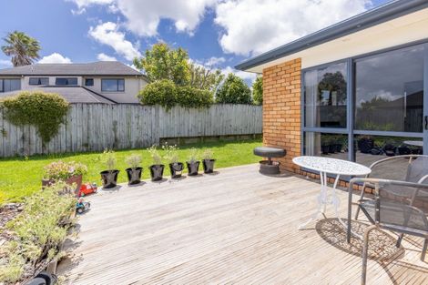 Photo of property in 61 Saint James Drive, Huntington, Hamilton, 3210