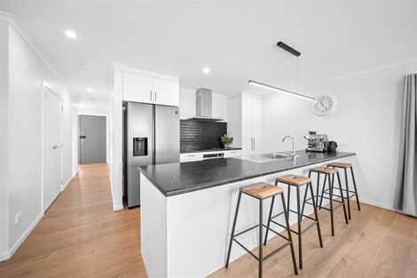 Photo of property in 19 Roslyn Farm Street, Ramarama, Drury, 2579