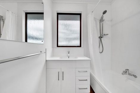 Photo of property in 13 Manuka Place, Hawera, 4610