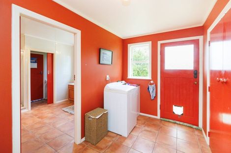 Photo of property in 852 Penny Road, Sanson, Palmerston North, 4479