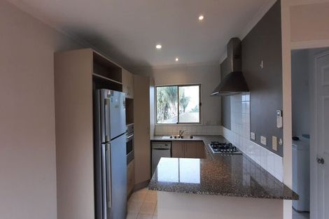 Photo of property in 2a Gallony Avenue, Massey, Auckland, 0614