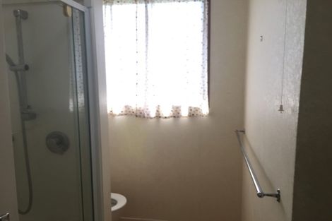 Photo of property in 52 Butterworth Drive, Glendene, Auckland, 0602