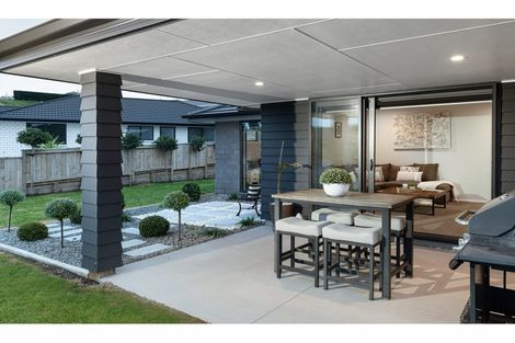 Photo of property in 2 Moira Close, Welcome Bay, Tauranga, 3175