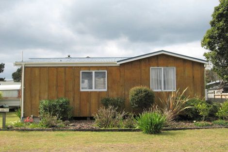 Photo of property in 144a Kiwi Road, Whangamata, 3620