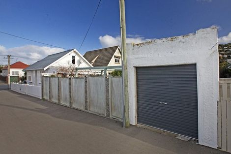 Photo of property in 63 Endeavour Street, Lyall Bay, Wellington, 6022