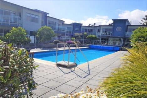 Photo of property in 4-u18 Seaview Road, Paraparaumu Beach, Paraparaumu, 5032