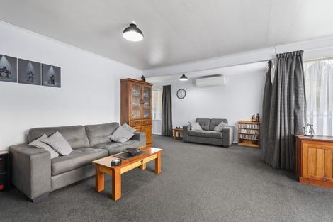 Photo of property in 30 Ongo Road, Hunterville, 4730