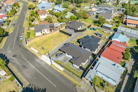 Photo of property in 8b Cambridge Street, Gonville, Wanganui, 4501