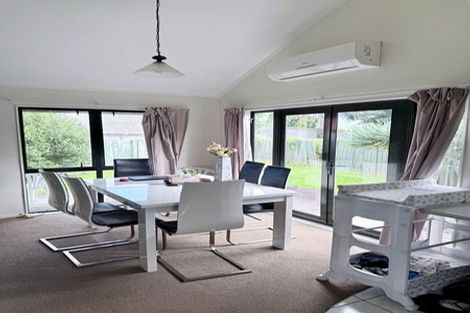 Photo of property in 4 Lendenfeld Drive, Papatoetoe, Auckland, 2025