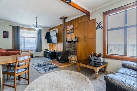 Photo of property in 216 Clyde Street, Balclutha, 9230
