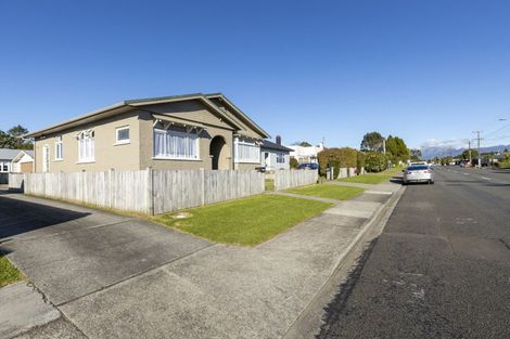Photo of property in 389 Carrington Street, Upper Vogeltown, New Plymouth, 4310