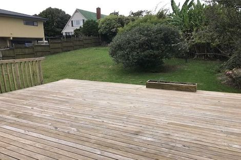 Photo of property in 57 College Road, Northcote, Auckland, 0627