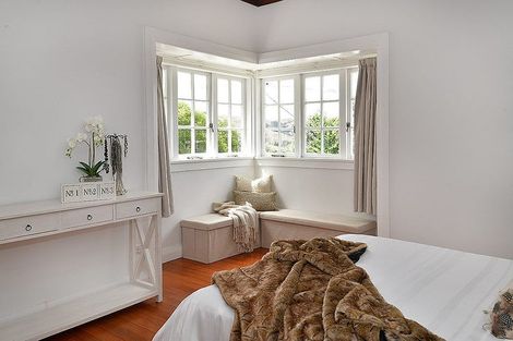 Photo of property in 72 Garfield Road, Helensville, 0800