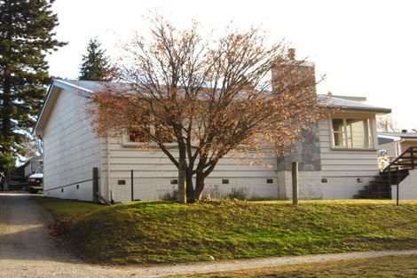 Photo of property in 6 Centennial Avenue, Arrowtown, 9302