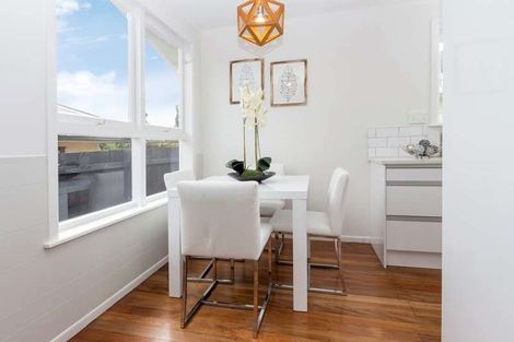 Photo of property in 8a White Road, Manurewa, Auckland, 2102