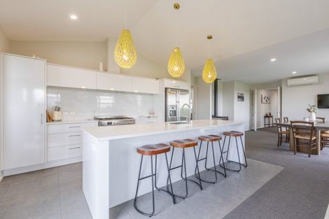 Photo of property in 52 Highlands Drive, Waipawa, 4210