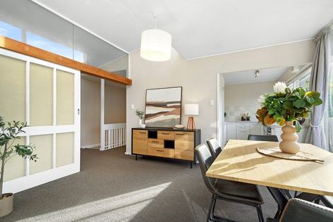 Photo of property in 1a Woodstock Terrace, Tawa, Wellington, 5028