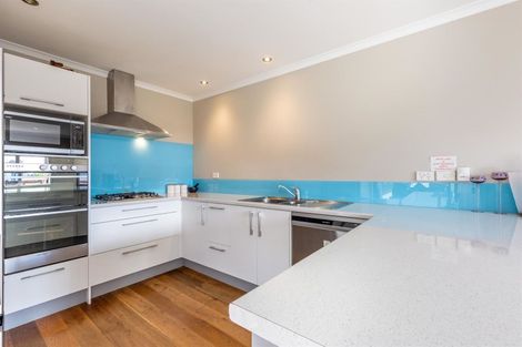 Photo of property in 16 Mcwhirters Farm Lane, Massey, Auckland, 0614