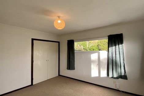 Photo of property in 15f2 Bloomsbury Grove, Newlands, Wellington, 6037