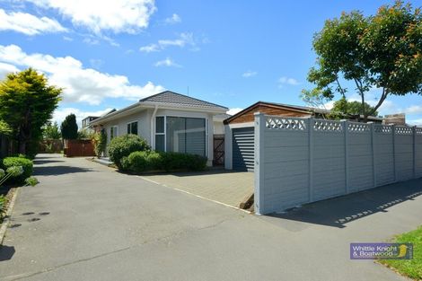 Photo of property in 104 Yaldhurst Road, Sockburn, Christchurch, 8042