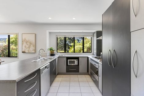 Photo of property in 70a Kirton Drive, Riverstone Terraces, Upper Hutt, 5018