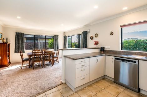 Photo of property in 23 Manhattan Court, Paraparaumu Beach, Paraparaumu, 5032