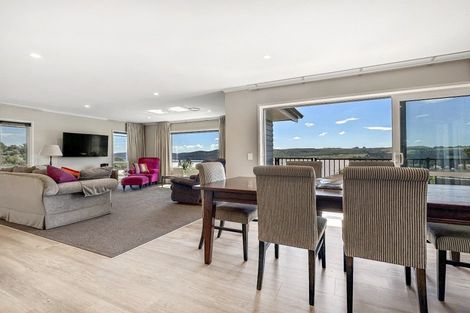 Photo of property in 40 Kittyhawk Drive, Kinloch, Taupo, 3377
